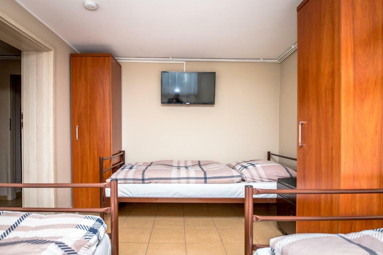 Pokoje Goscinne Arkadia Września Exterior foto